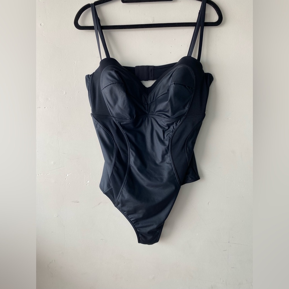 Robyn Lawley Swimwear Black Bella Norte One Piece Swimsuit Size US 18 (D/DD Cup) - Picture 5 of 14
